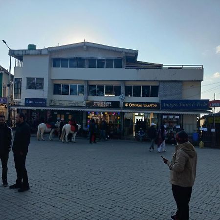 Azalea Holidays On Mall Darjeeling  Exterior photo